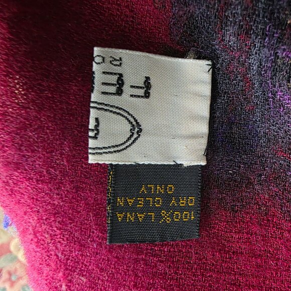 Fendi Red & Purple Wool Scarf Made In Italy - Picture 4 of 4